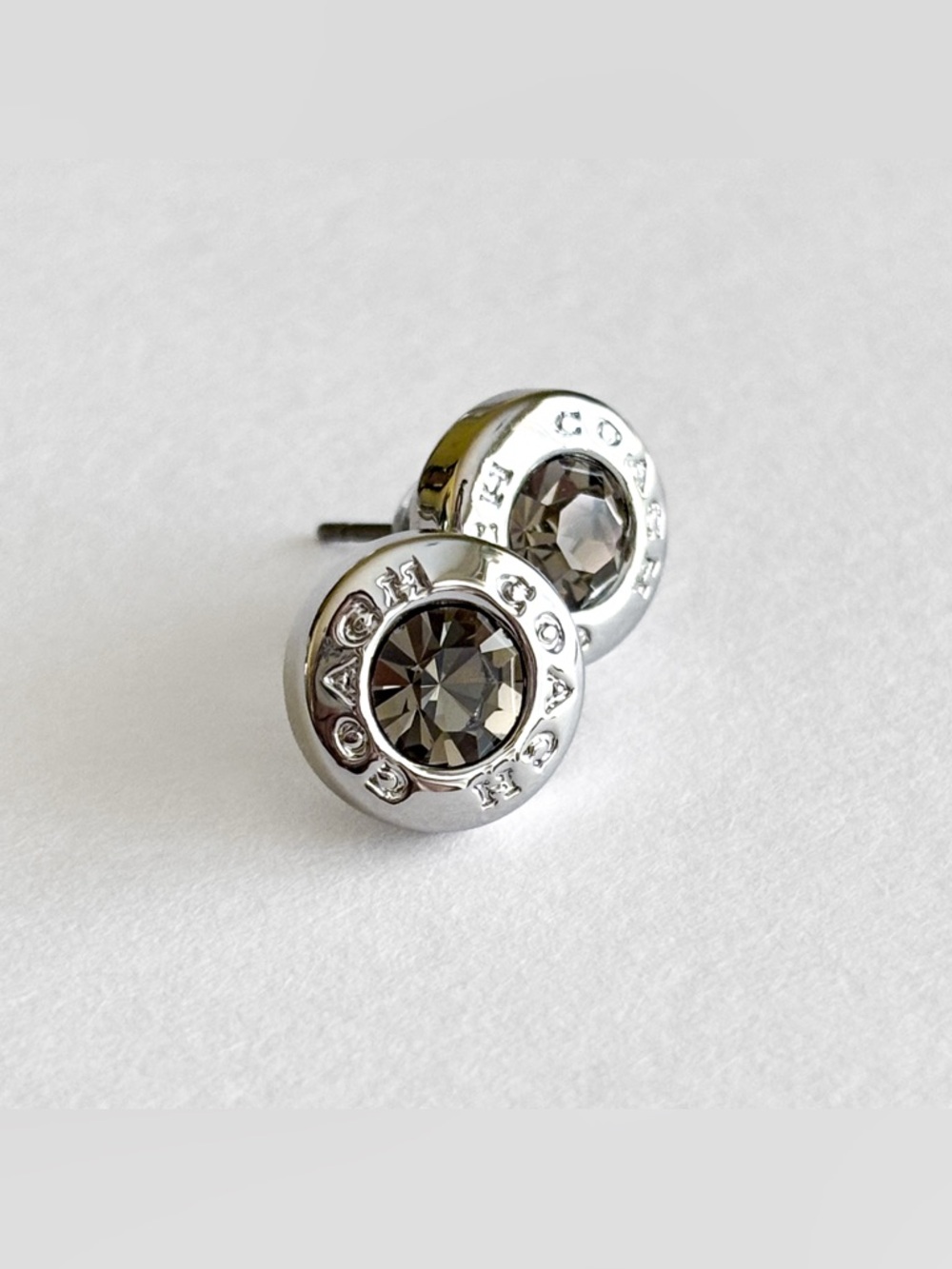 Coach open circle studs. - Picture 5 of 13